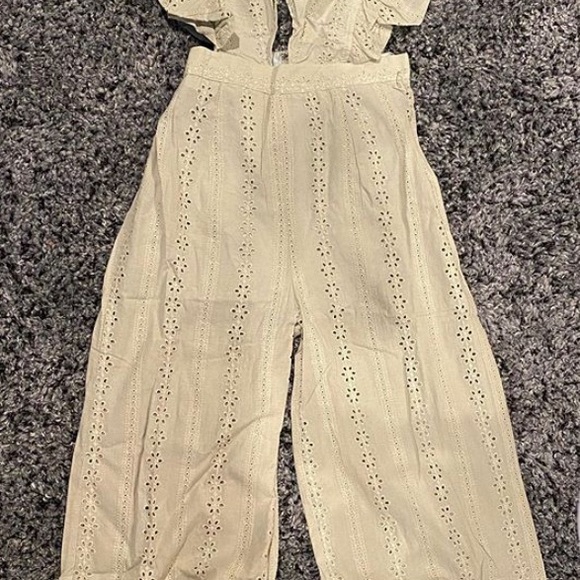 Brand new boutique jumpsuit from my boutique - Picture 4 of 5